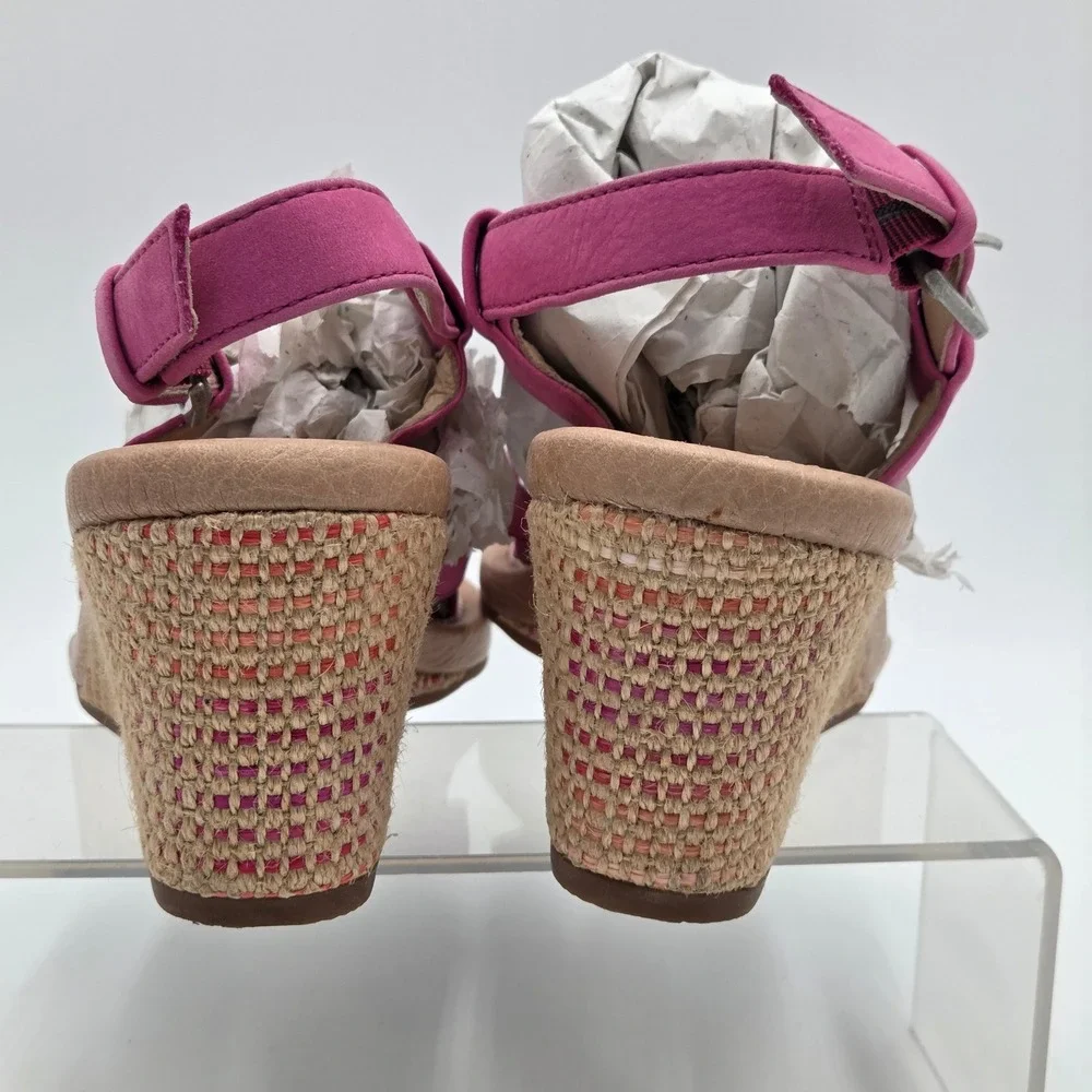 UGG Womens 7 Gaiana‎ Strappy Wedge Sandals Pink Leather Upper Summer